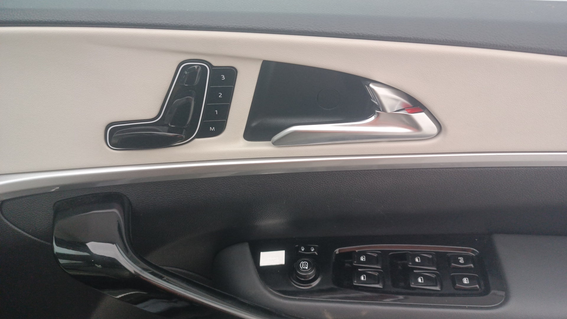 Used 2024 Mahindra XUV700 Used 2024 Mahindra XUV700