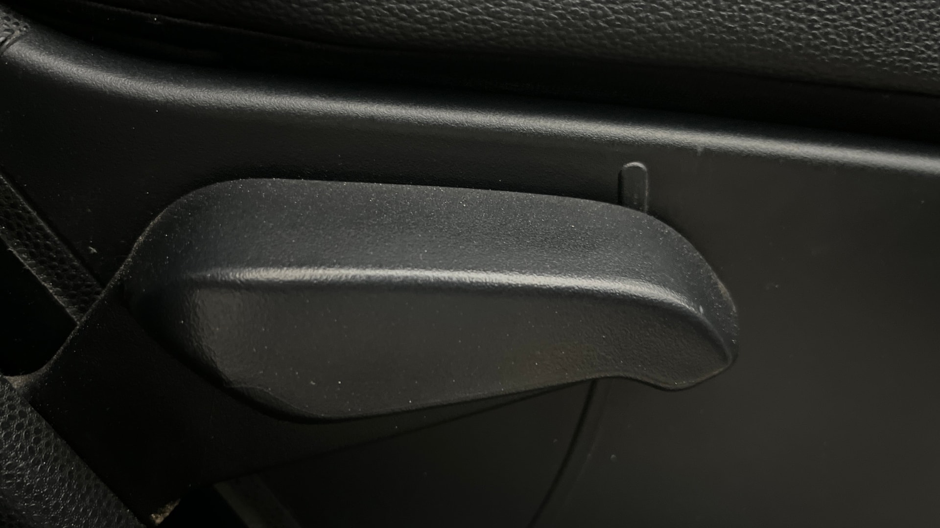 View 2018 Ford EcoSport 1.5 TDCi Diesel Ambiente BS IV Image 19 Used 2018 Ford EcoSport 1.5 TDCi Diesel Ambiente BS IV Image 19