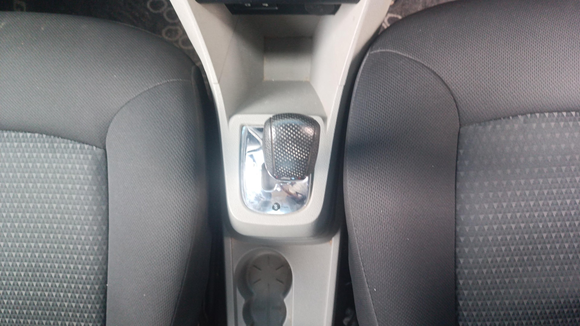 View 2017 Tata Tiago Revotorq XB Image 37 Used 2017 Tata Tiago Revotorq XB Image 37