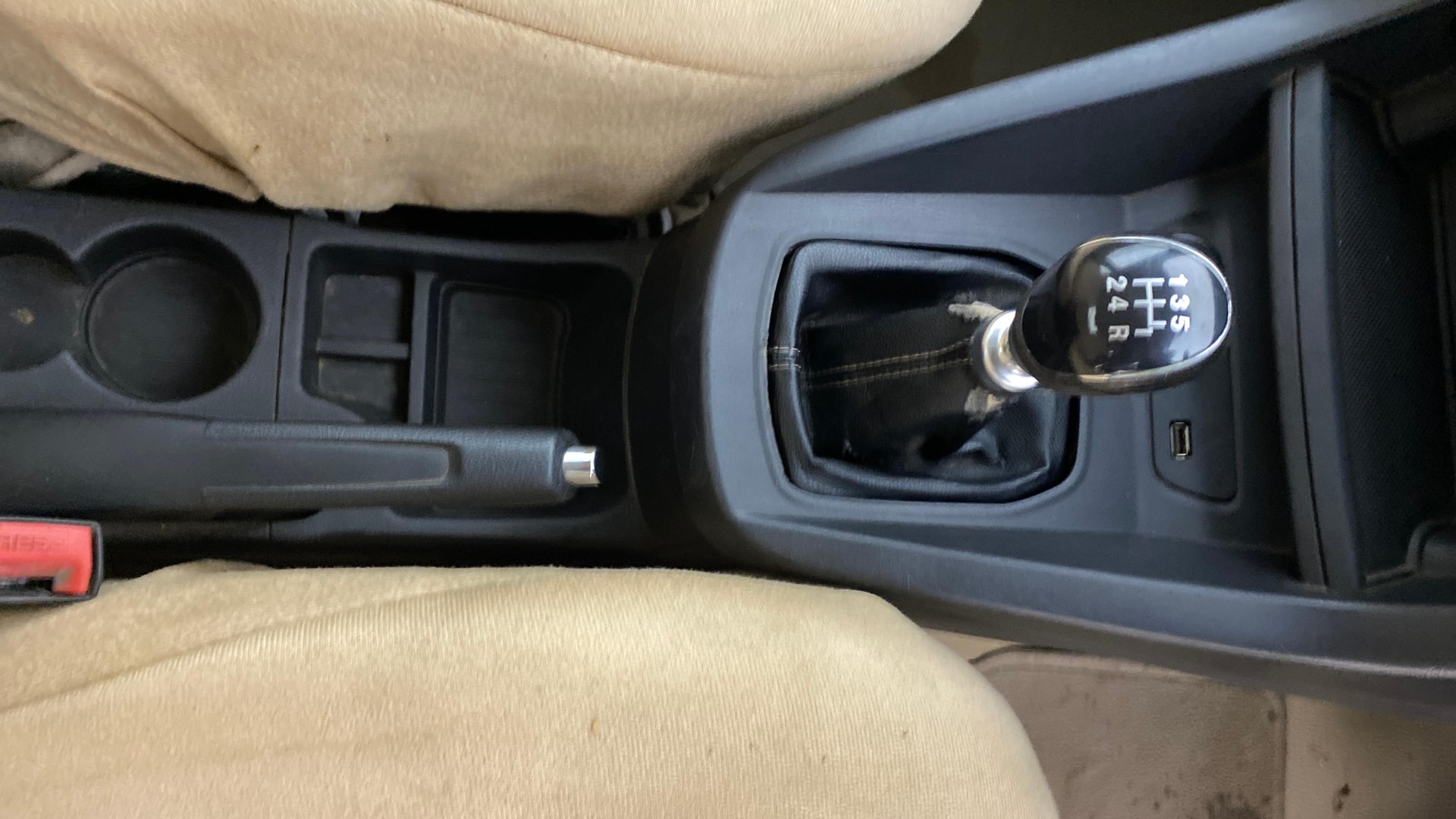 View 2019 Ford Figo Aspire 1.2P Ambiente MT BS IV Image 38 Used 2019 Ford Figo Aspire 1.2P Ambiente MT BS IV Image 38