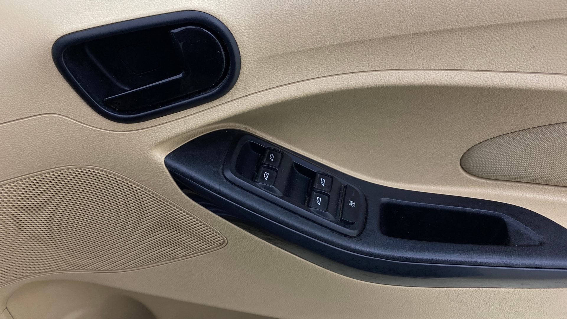 View 2017 Ford Figo Aspire 1.2P Ambiente MT BS IV Image 33 Used 2017 Ford Figo Aspire 1.2P Ambiente MT BS IV Image 33