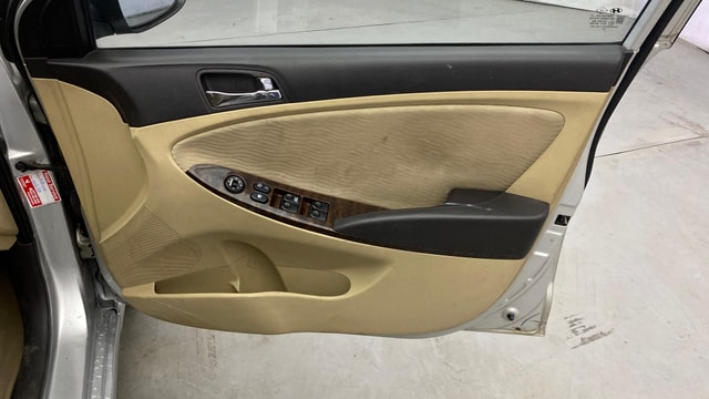 View Hyundai Fluidic Verna Image 33 Used Hyundai Fluidic Verna Image 33