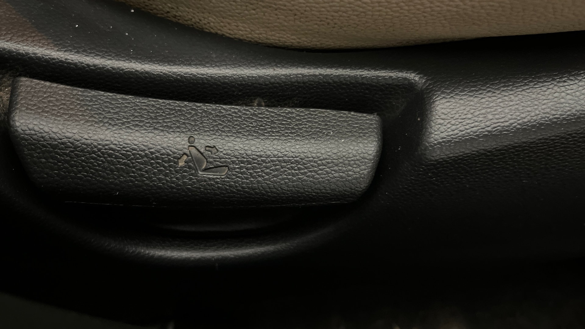 View 2014 Hyundai Xcent E Petrol Image 18 Used 2014 Hyundai Xcent E Petrol Image 18