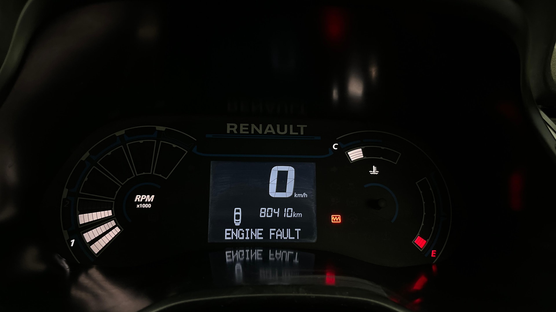View 2020 Renault Triber RXZ Image 21 Used 2020 Renault Triber RXZ Image 21