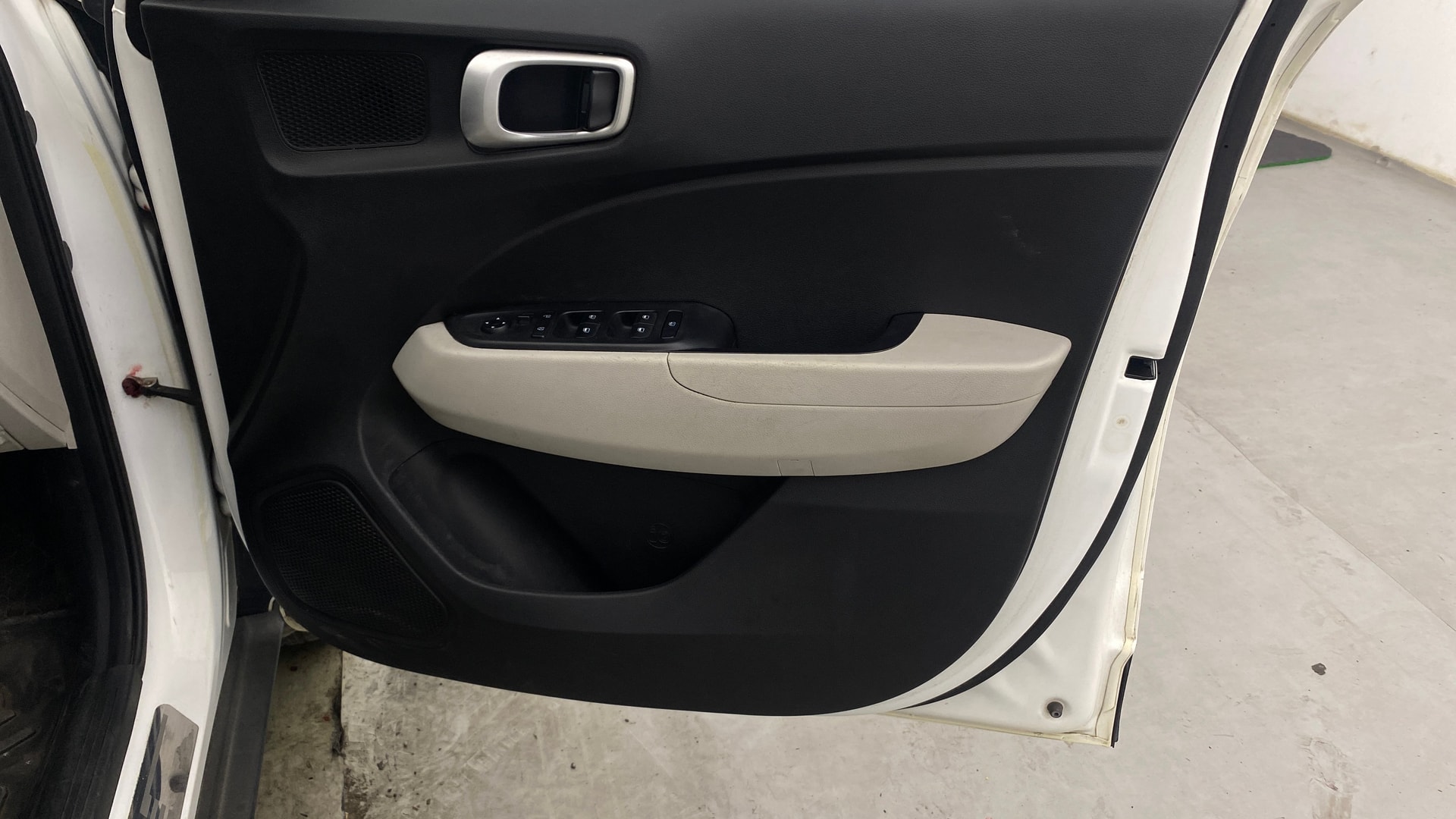 View 2023 Hyundai Venue S (O) 1.0 Turbo Petrol DCT Image 34 Used 2023 Hyundai Venue S (O) 1.0 Turbo Petrol DCT Image 34
