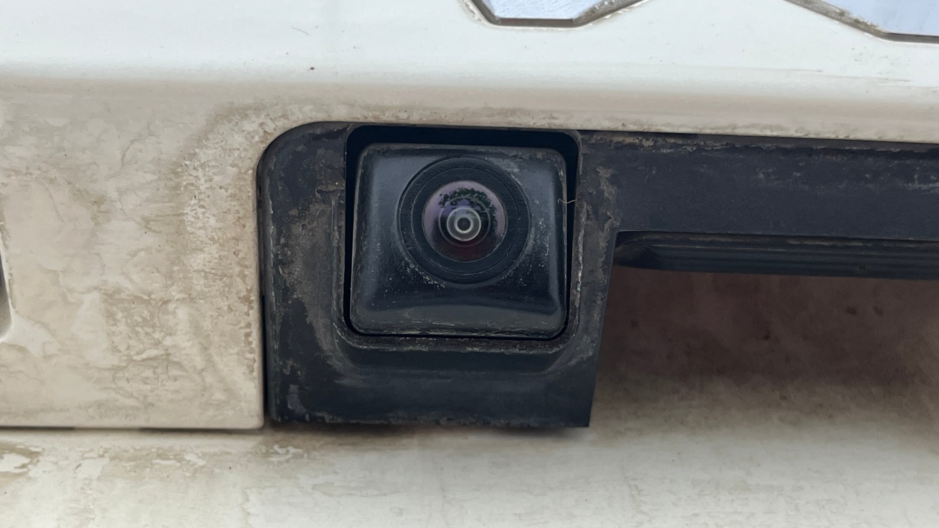 View 2023 Mahindra XUV300 W4 Petrol BS IV Image 16 Used 2023 Mahindra XUV300 W4 Petrol BS IV Image 16