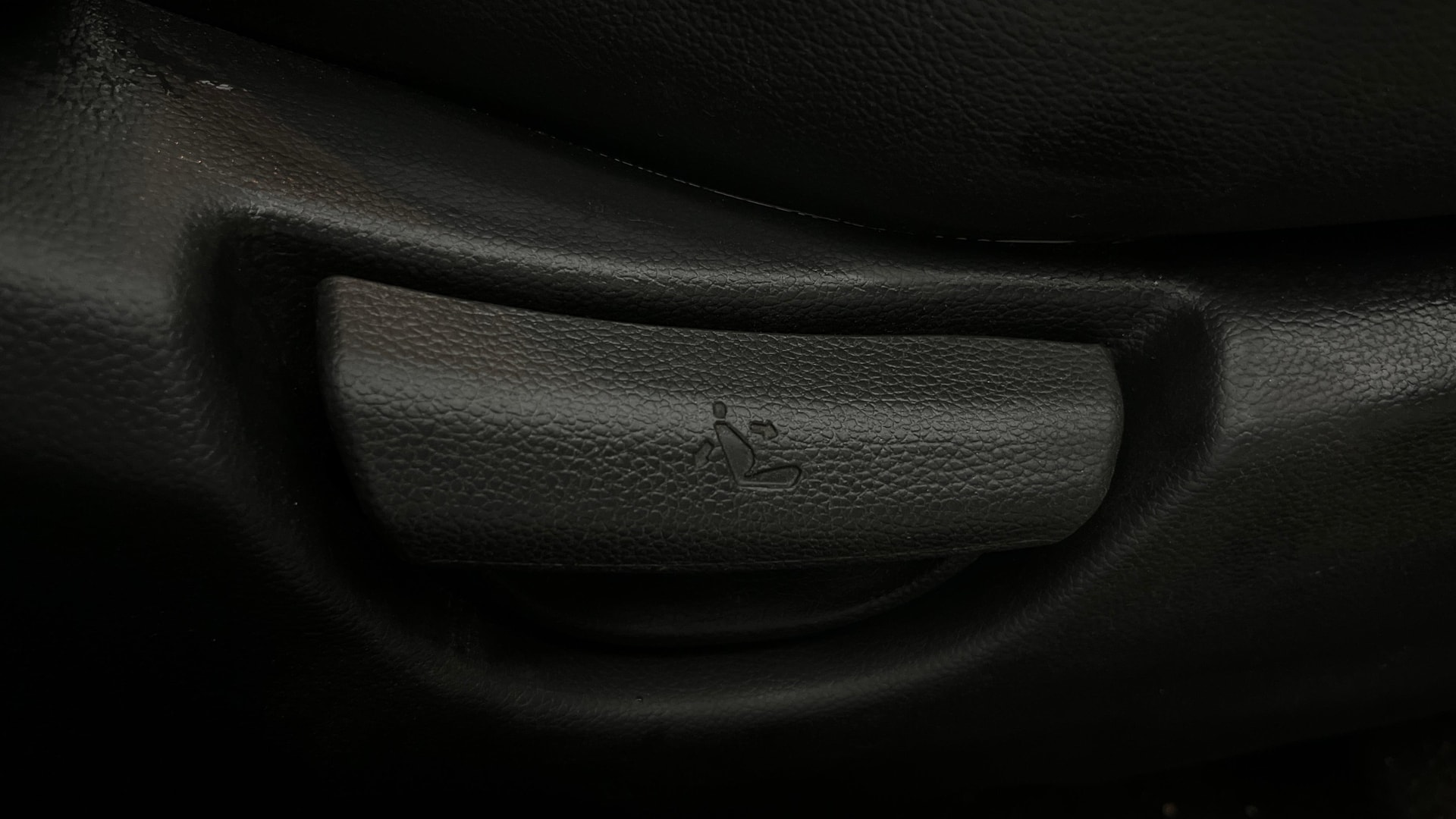 View 2015 Hyundai Grand i10 Asta AT 1.2 Kappa VTVT Image 10 Used 2015 Hyundai Grand i10 Asta AT 1.2 Kappa VTVT Image 10
