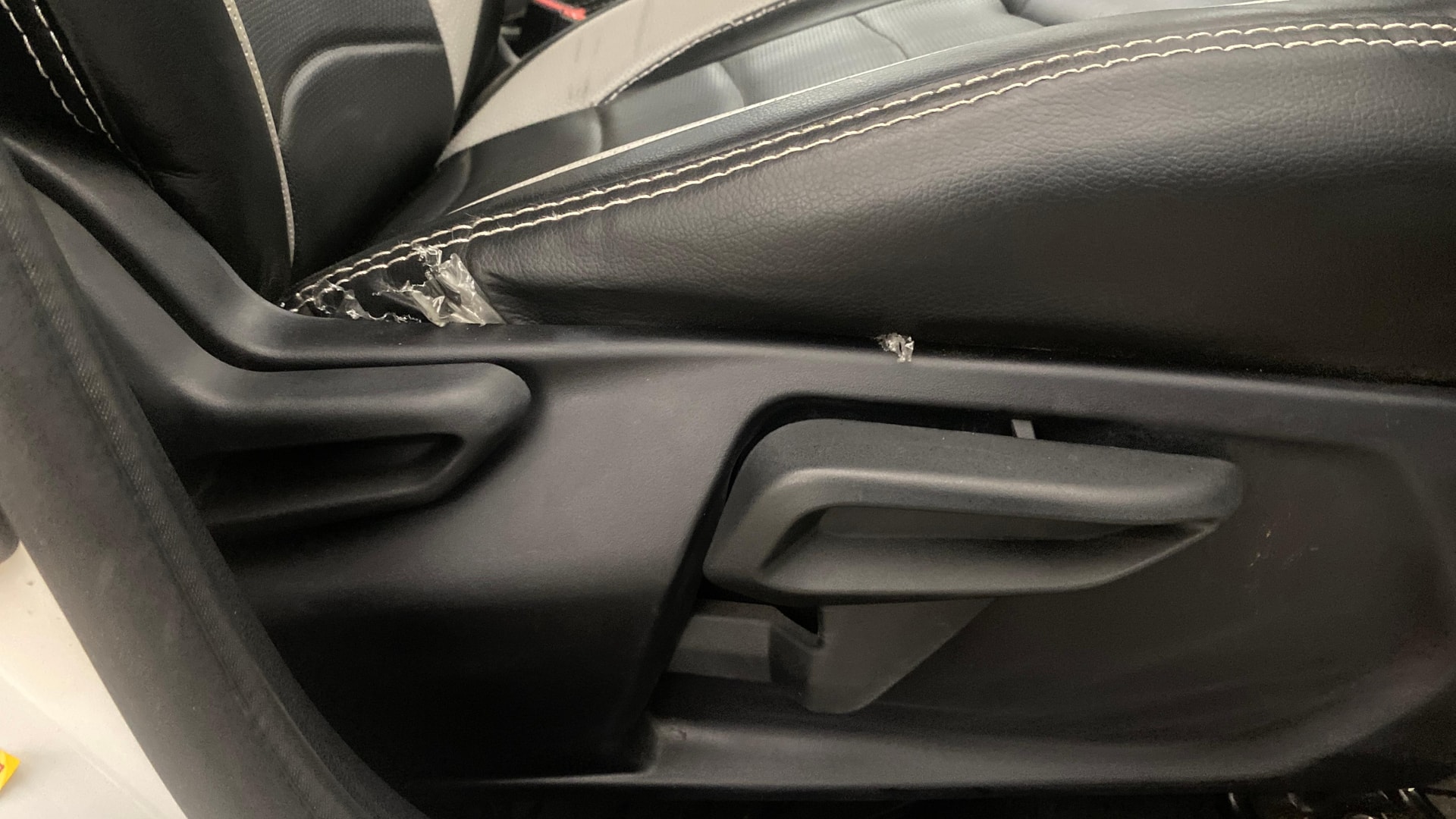View 2022 Tata Tiago Revotorq XB Image 18 Used 2022 Tata Tiago Revotorq XB Image 18