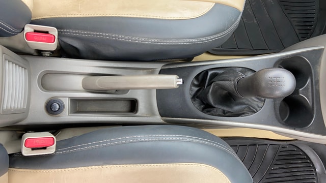 View Nissan Sunny Image 39 Used Nissan Sunny Image 39