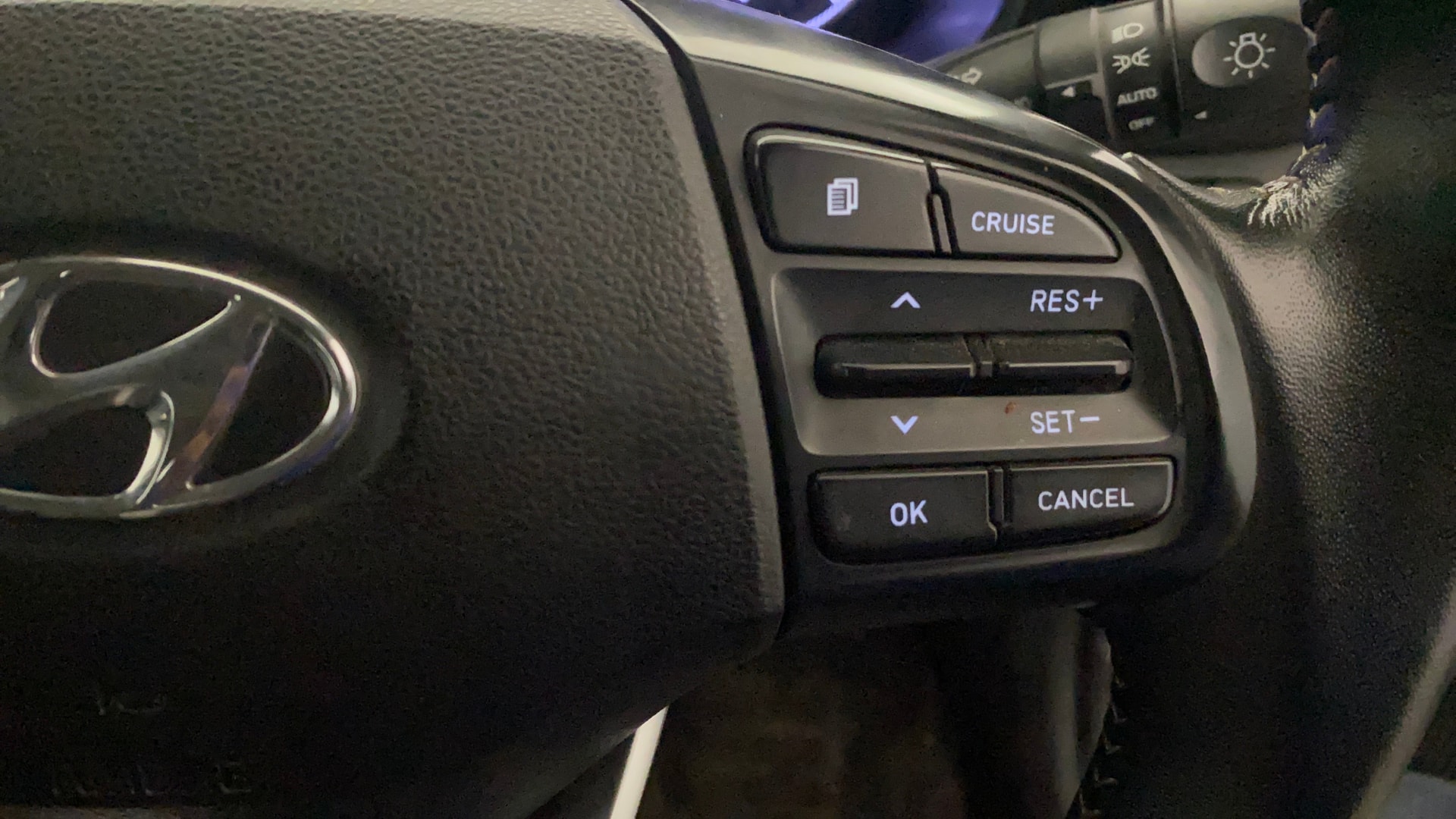 View 2019 Hyundai Venue SX (O) 1.0 iMT Petrol Image 3 Used 2019 Hyundai Venue SX (O) 1.0 iMT Petrol Image 3
