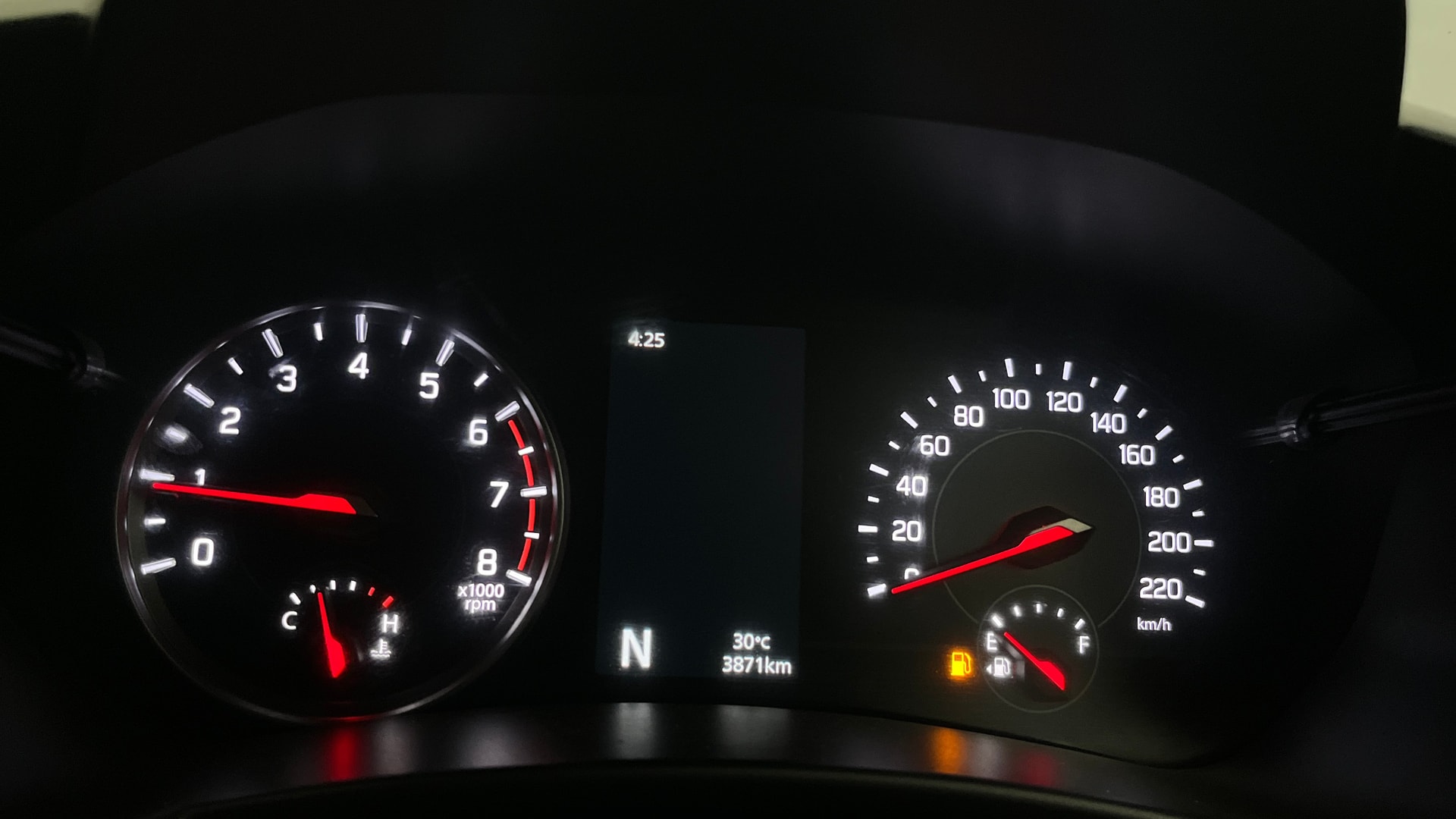 View 2025 Maruti Suzuki 1000 Base Variant Image 21 Used 2025 Maruti Suzuki 1000 Base Variant Image 21