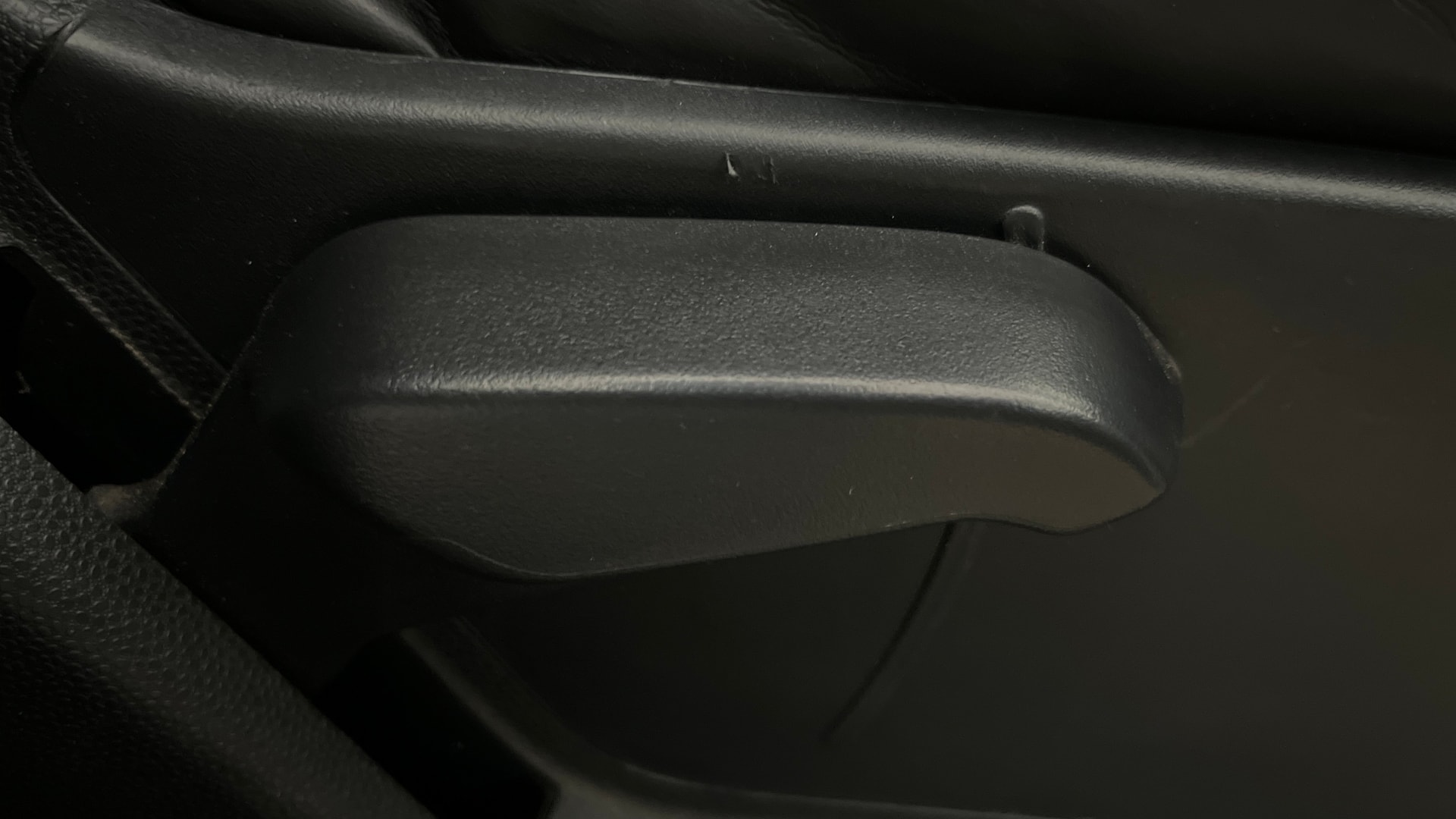 View 2020 Ford EcoSport 1.5 TDCi Diesel Ambiente BS IV Image 11 Used 2020 Ford EcoSport 1.5 TDCi Diesel Ambiente BS IV Image 11