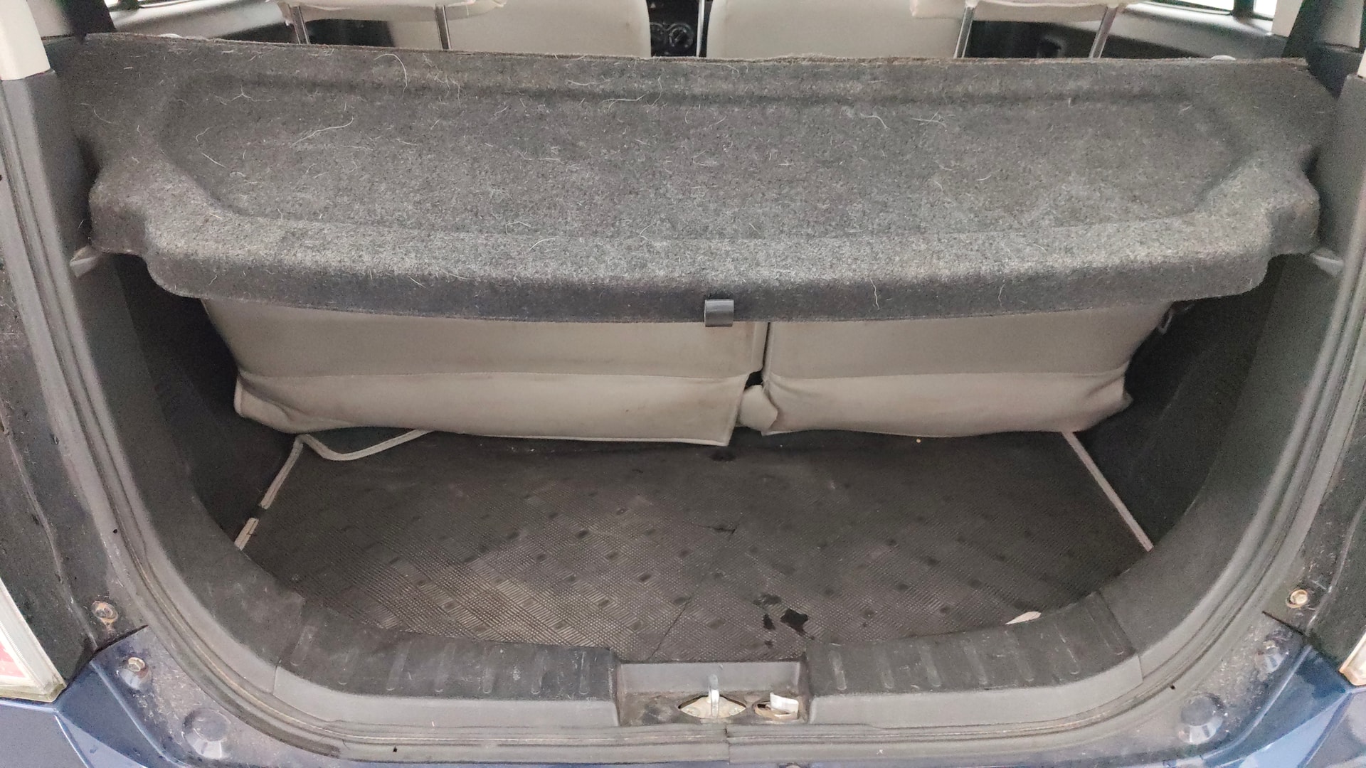View 2015 Maruti Suzuki Stingray LXI Image 6 Used 2015 Maruti Suzuki Stingray LXI Image 6