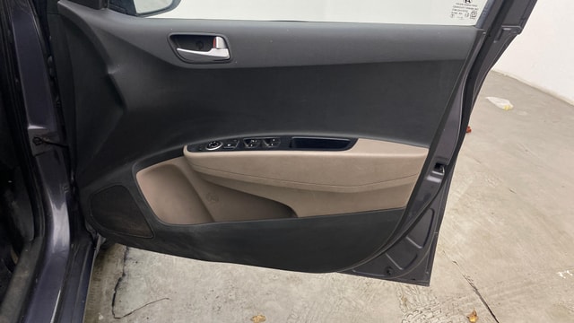 View Hyundai Grand i10 Image 33 Used Hyundai Grand i10 Image 33