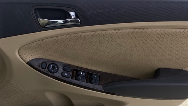 View Hyundai Fluidic Verna Image 33 Used Hyundai Fluidic Verna Image 33