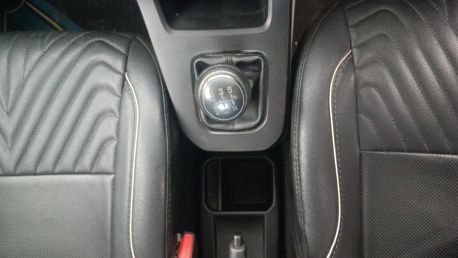 View 2021 Maruti Suzuki 1000 Base Variant Image 38 Used 2021 Maruti Suzuki 1000 Base Variant Image 38