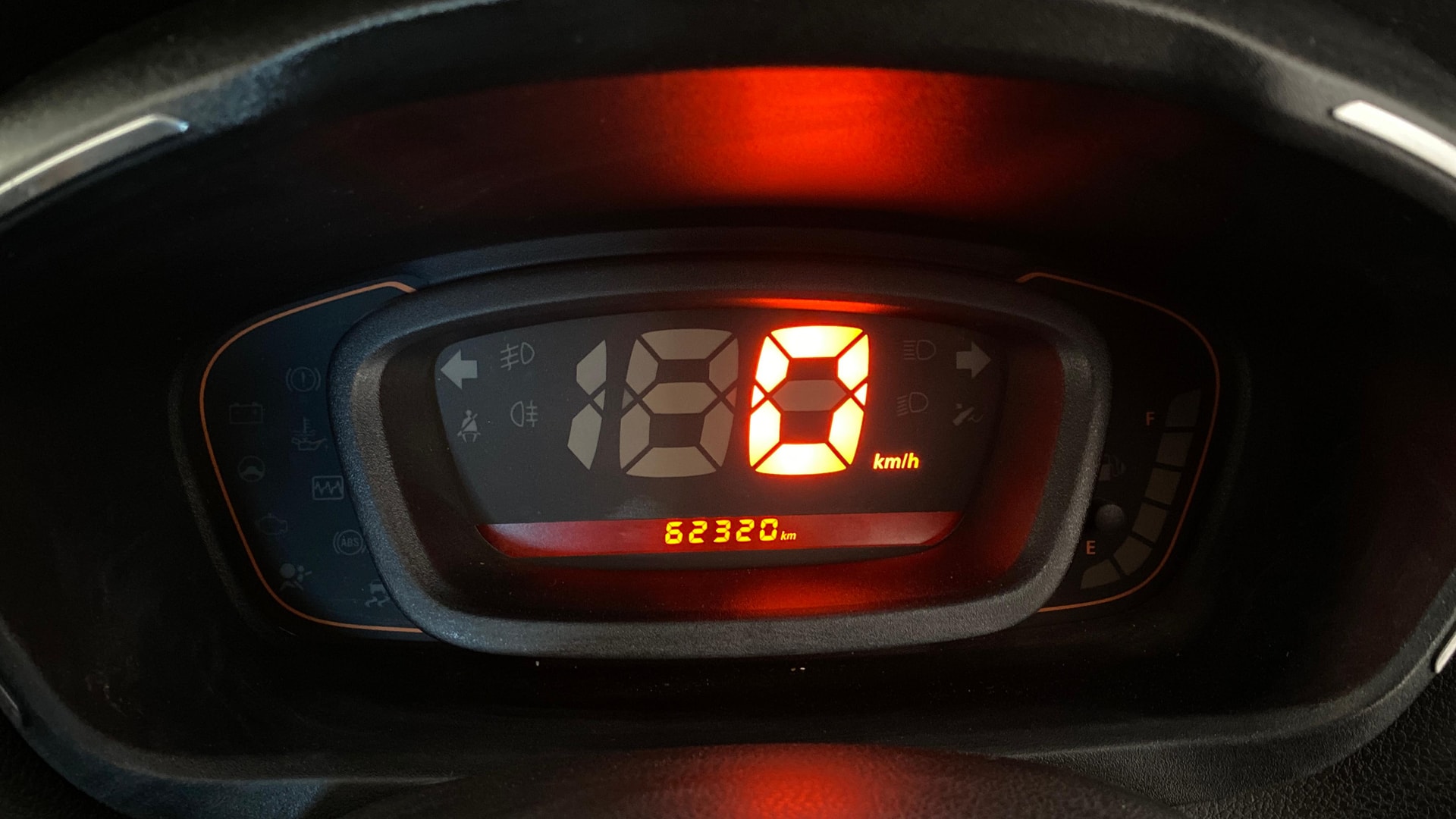 View 2019 Renault Kwid RXT 1.0 Driver Airbag Option Image 20 Used 2019 Renault Kwid RXT 1.0 Driver Airbag Option Image 20