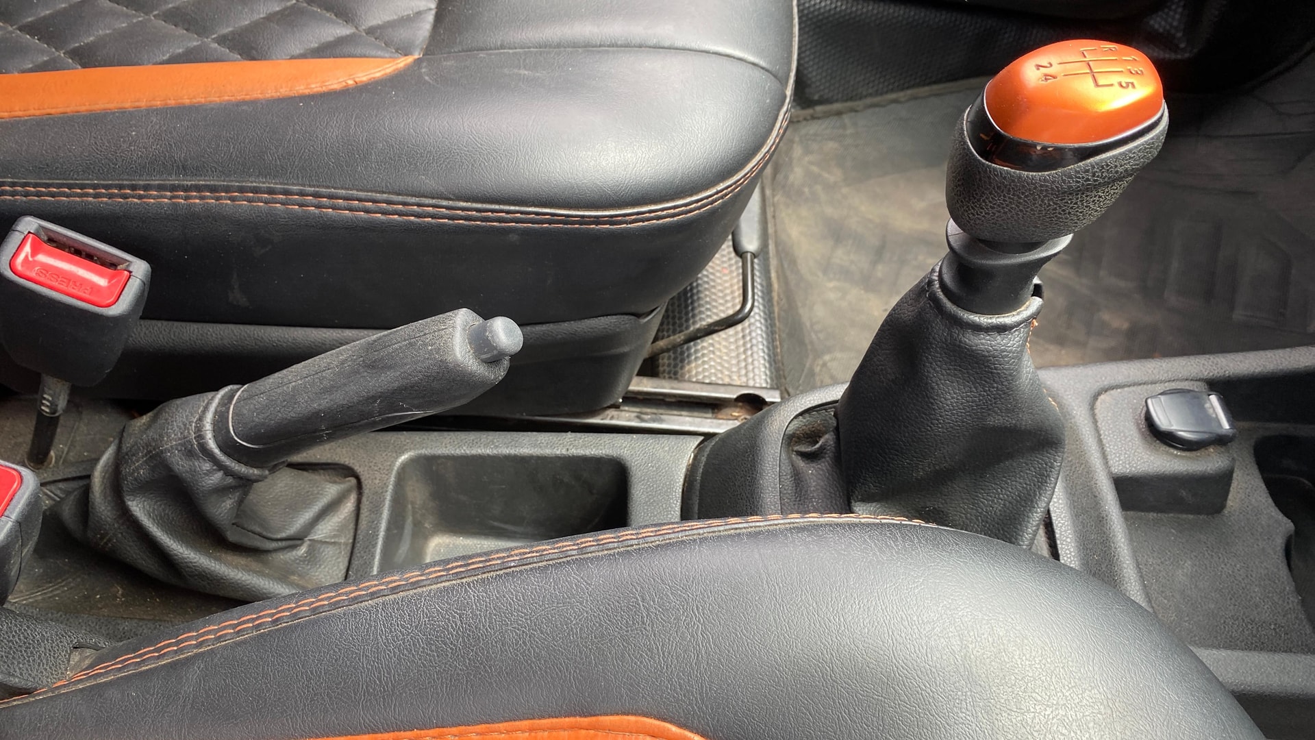 View 2019 Renault Kwid RXT 1.0 Driver Airbag Option Image 39 Used 2019 Renault Kwid RXT 1.0 Driver Airbag Option Image 39