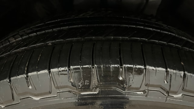 View Mahindra XUV700 Image 9 Used Mahindra XUV700 Image 9
