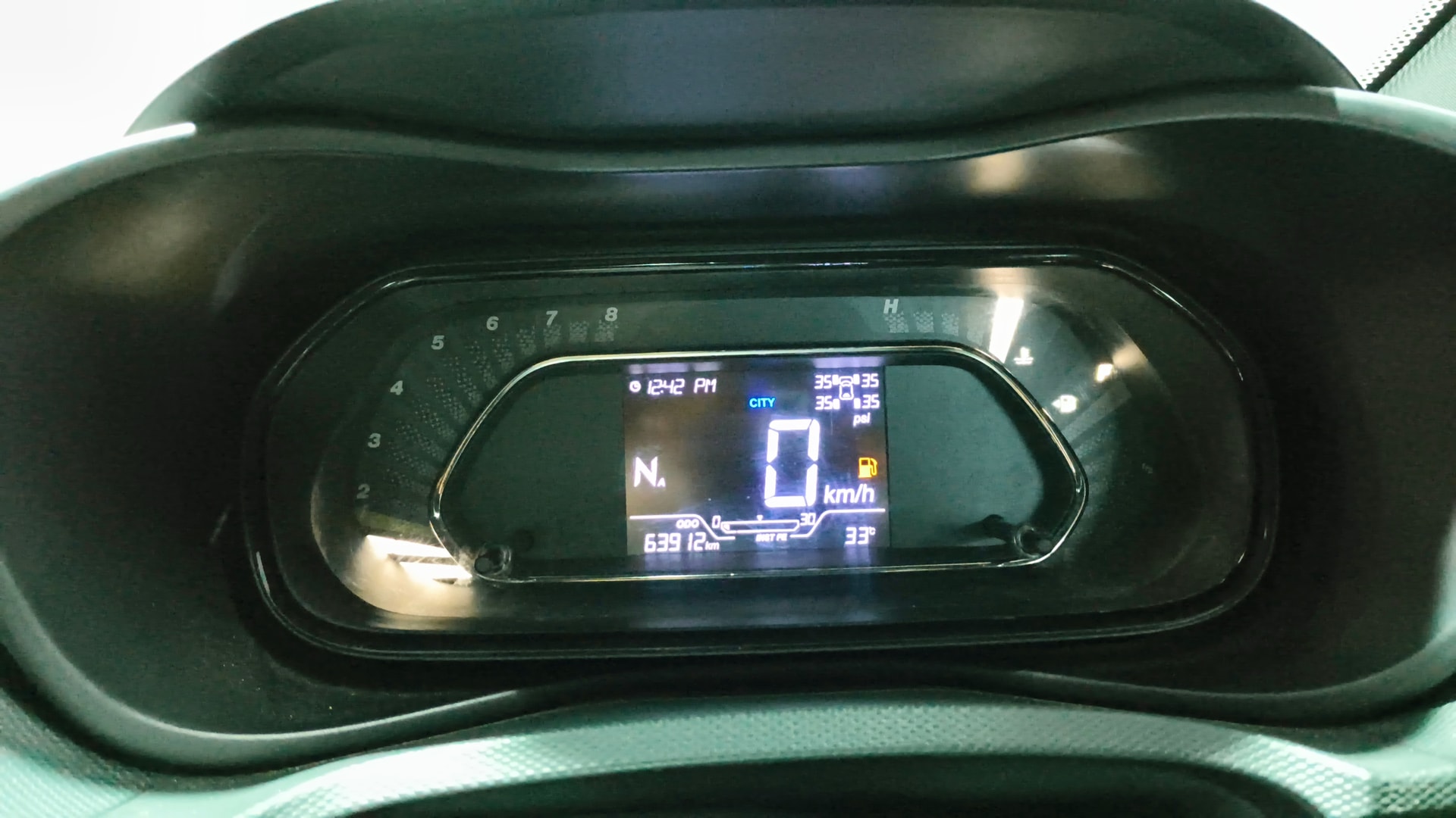 View 2023 Tata Nexon Revotron XE Image 21 Used 2023 Tata Nexon Revotron XE Image 21