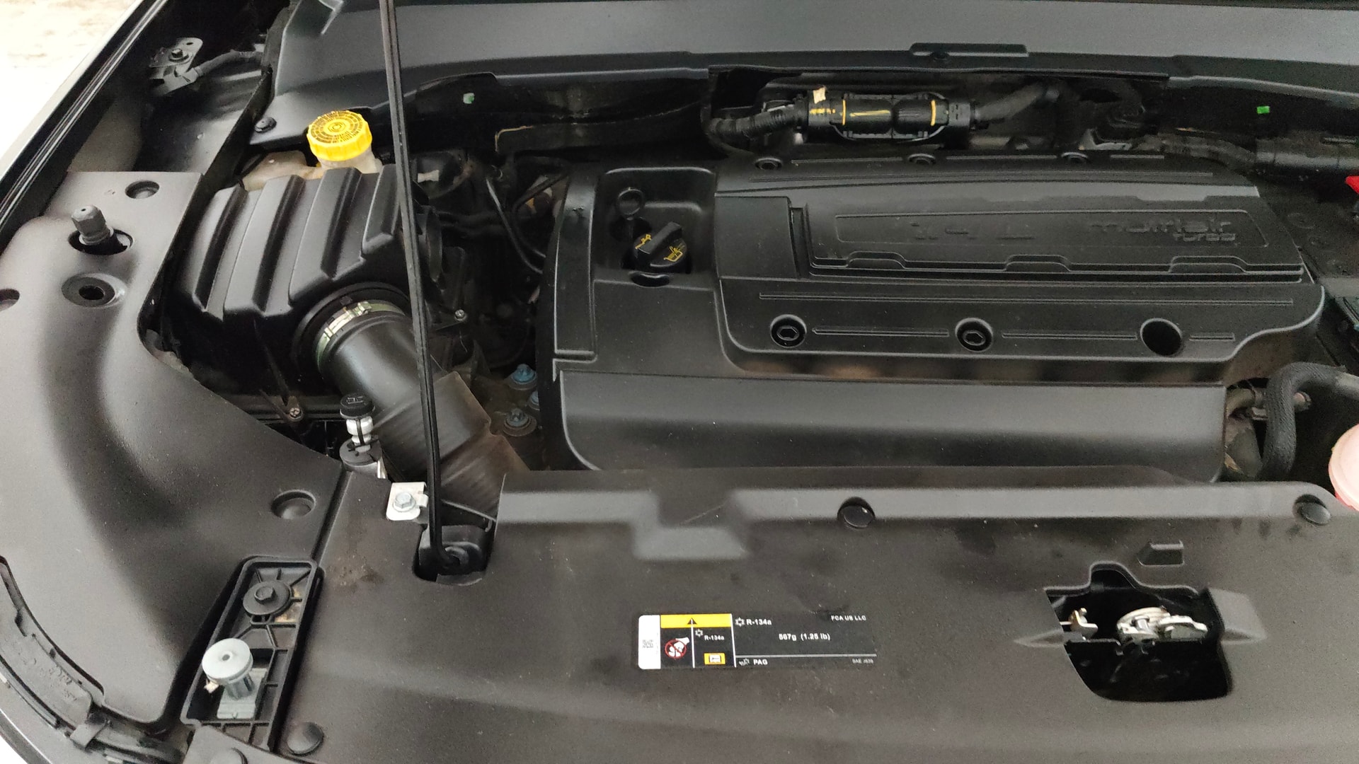 View 2023 Jeep Compass Limited (O)1.4 Multi AIR Petrol DDCT AT BS IV Image 4 Used 2023 Jeep Compass Limited (O)1.4 Multi AIR Petrol DDCT AT BS IV Image 4