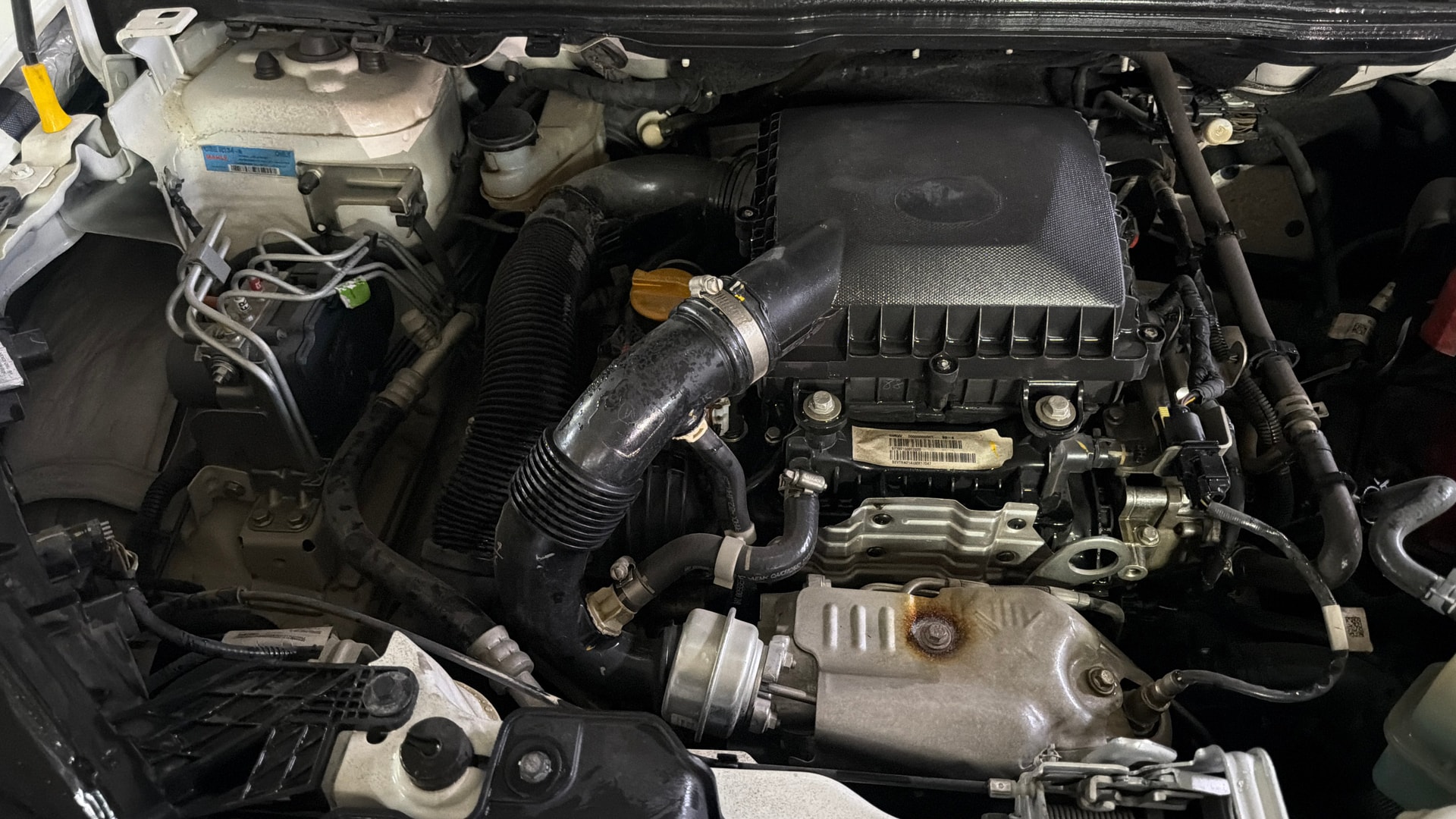 View 2025 Tata Curvv Smart 1.2 Revotron Petrol 6MT Image 4 Used 2025 Tata Curvv Smart 1.2 Revotron Petrol 6MT Image 4