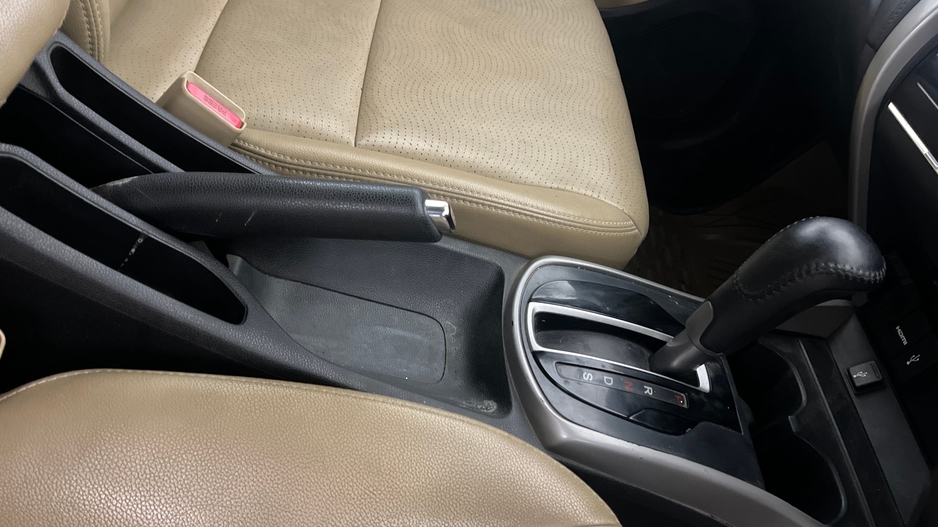 View 2017 Honda City ZX CVT Image 40 Used 2017 Honda City ZX CVT Image 40