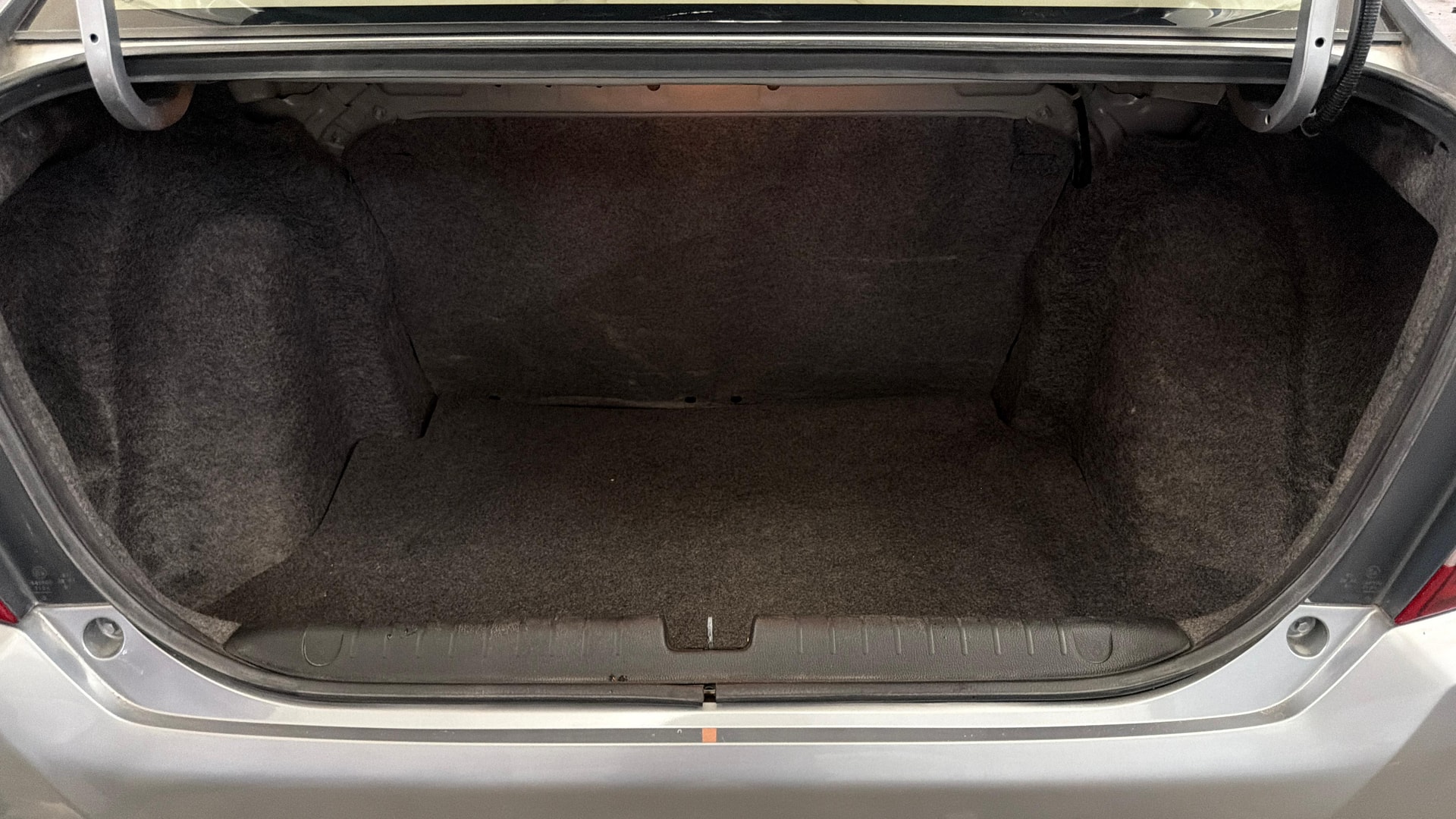 View 2022 Honda Amaze E MT Petrol BS IV Image 6 Used 2022 Honda Amaze E MT Petrol BS IV Image 6