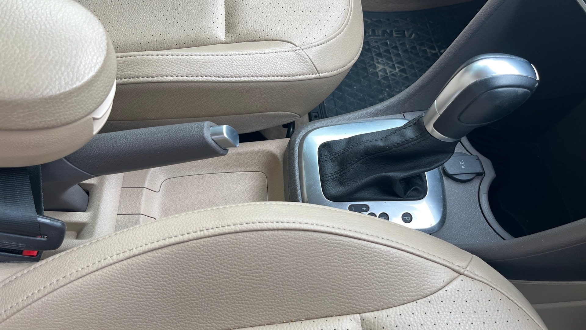 View 2021 Volkswagen Vento 1.2 L TSI Comfortline Petrol AT Image 39 Used 2021 Volkswagen Vento 1.2 L TSI Comfortline Petrol AT Image 39