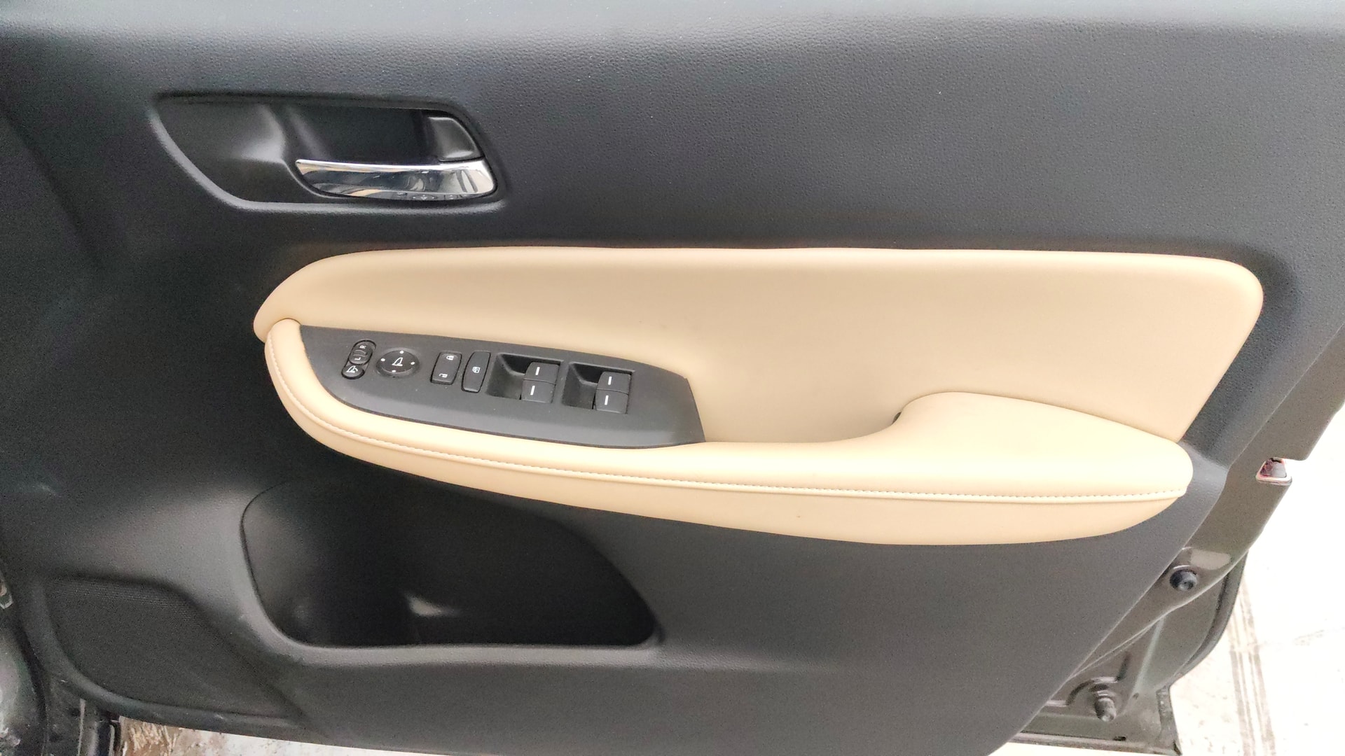 View 2022 Honda City ZX CVT Image 35 Used 2022 Honda City ZX CVT Image 35