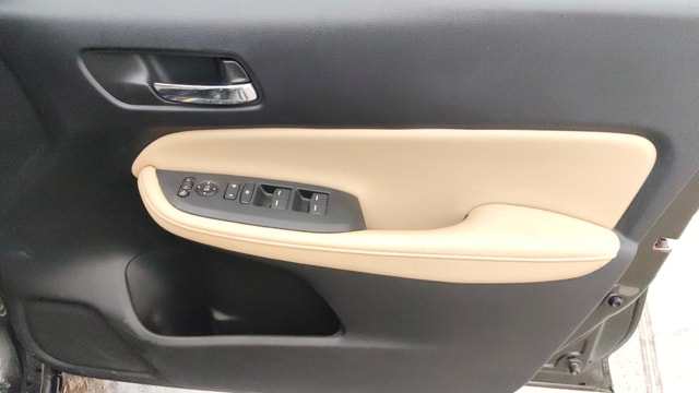 View Honda City ZX Image 35 Used Honda City ZX Image 35