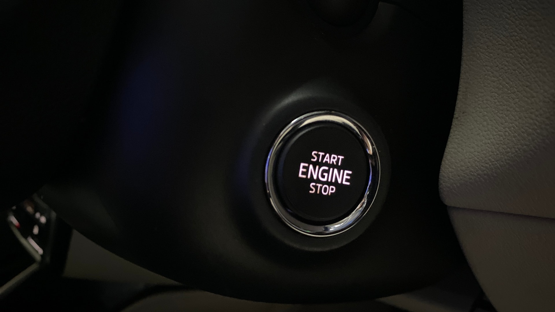 View 2022 Skoda Slavia Ambition 1.0 TSI MT Image 34 Used 2022 Skoda Slavia Ambition 1.0 TSI MT Image 34