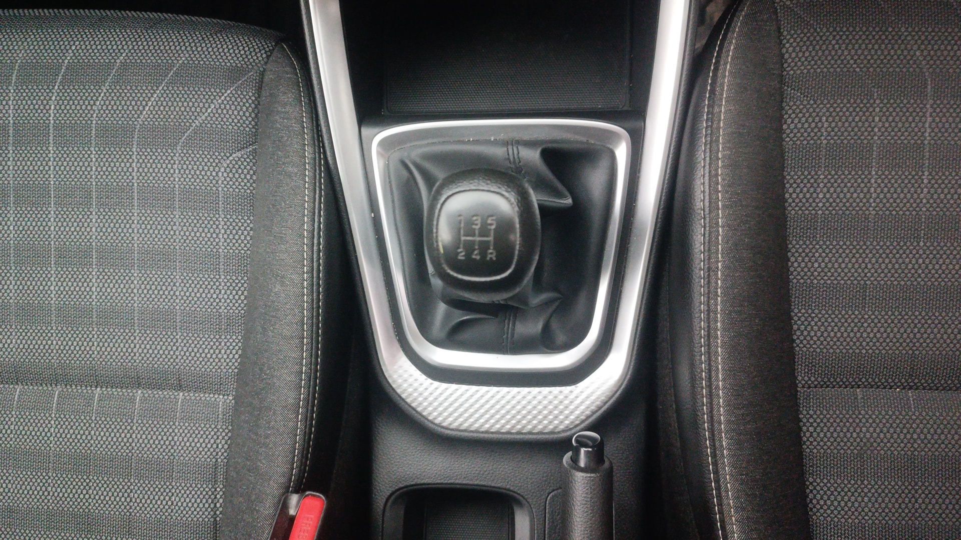 View 2021 Kia Sonet HTK Plus Petrol Image 39 Used 2021 Kia Sonet HTK Plus Petrol Image 39