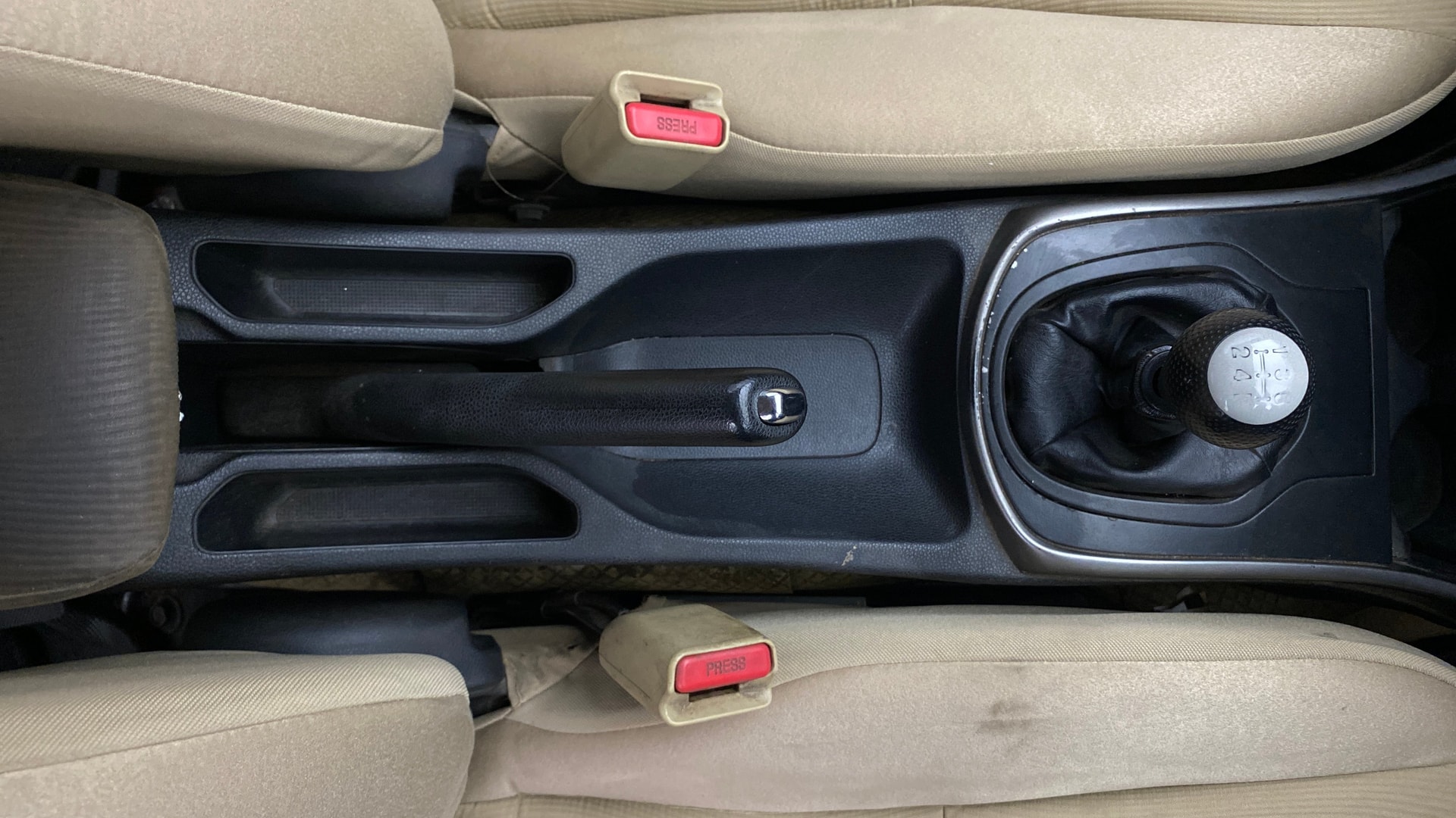 View 2014 Honda City ZX MT Diesel Anniversary Edition Image 39 Used 2014 Honda City ZX MT Diesel Anniversary Edition Image 39
