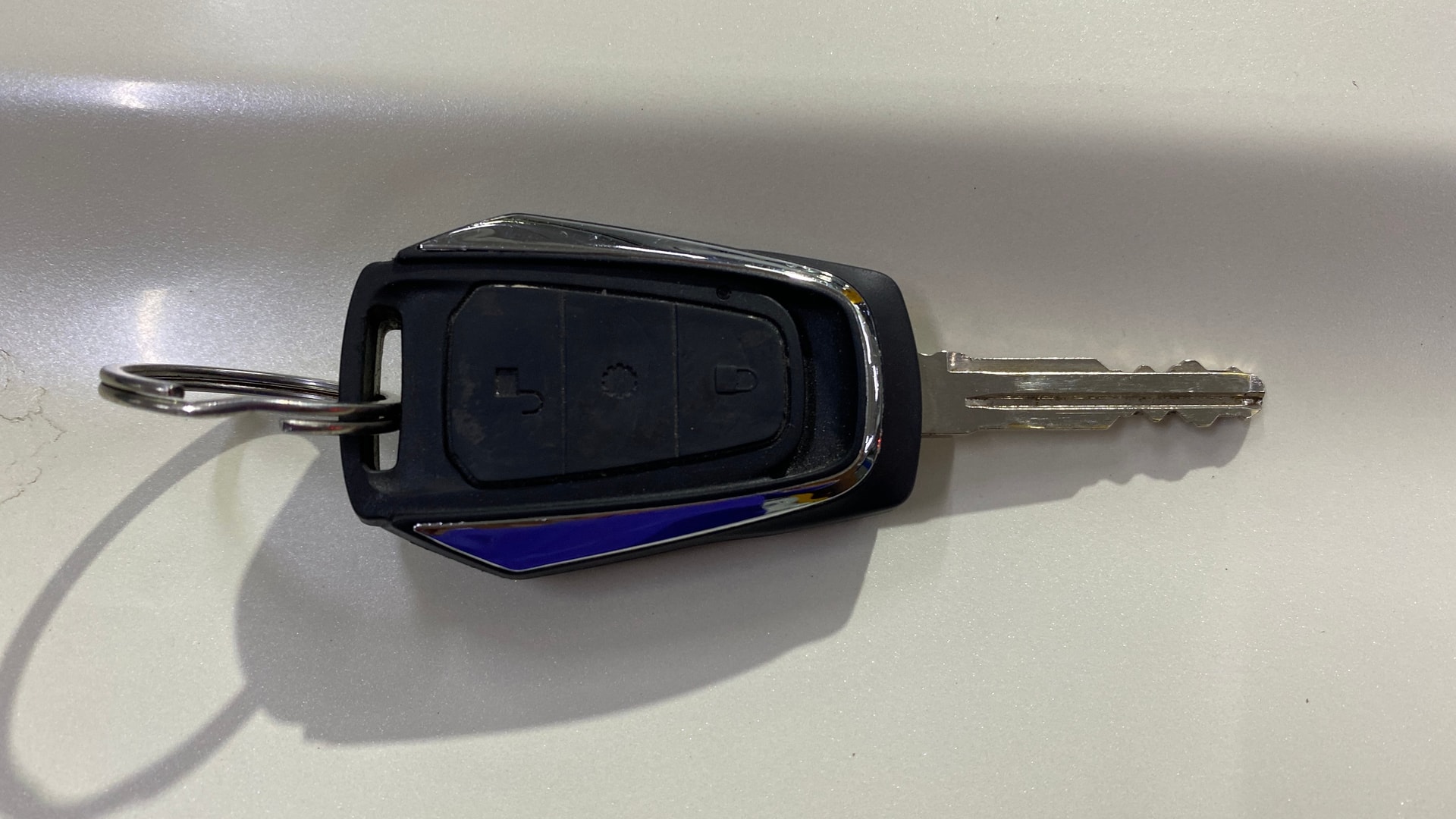 View 2018 Mahindra KUV100 K2 Petrol BS IV Image 26 Used 2018 Mahindra KUV100 K2 Petrol BS IV Image 26
