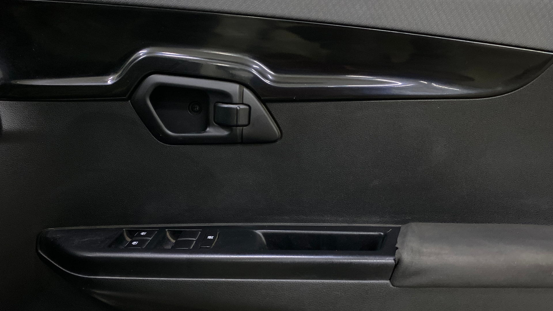 View 2018 Mahindra KUV100 K2 Petrol BS IV Image 32 Used 2018 Mahindra KUV100 K2 Petrol BS IV Image 32