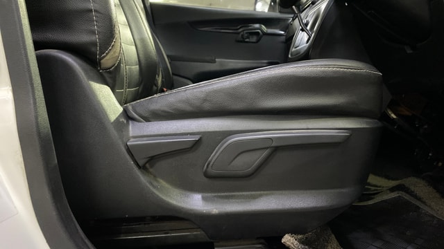 View Mahindra KUV100 Image 18 Used Mahindra KUV100 Image 18