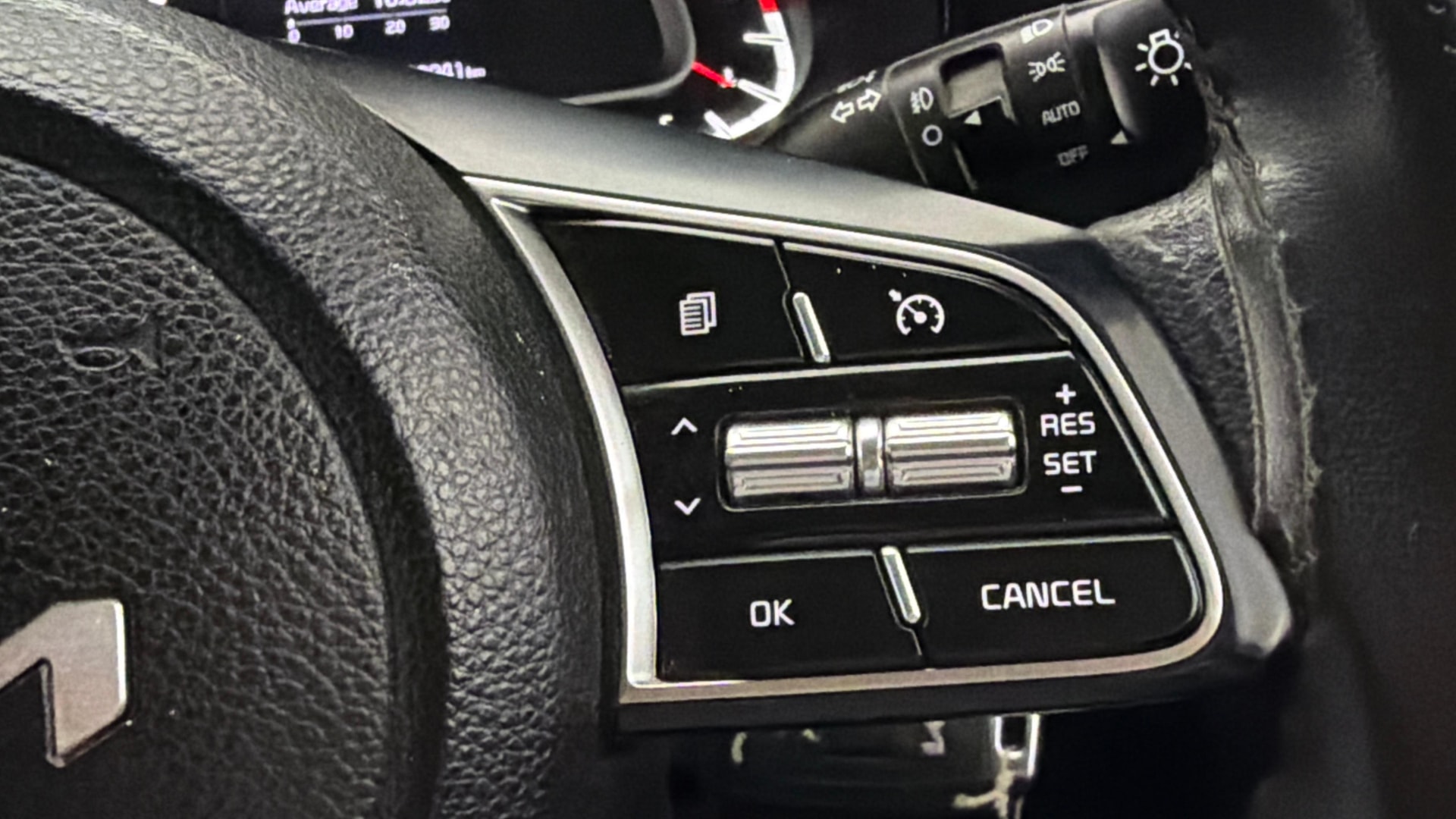 View 2023 Kia Sonet HTK Plus Petrol Image 3 Used 2023 Kia Sonet HTK Plus Petrol Image 3