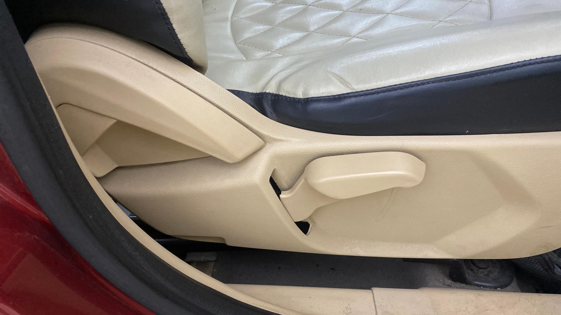 View 2017 Ford Figo Aspire 1.2P Ambiente MT BS IV Image 18 Used 2017 Ford Figo Aspire 1.2P Ambiente MT BS IV Image 18