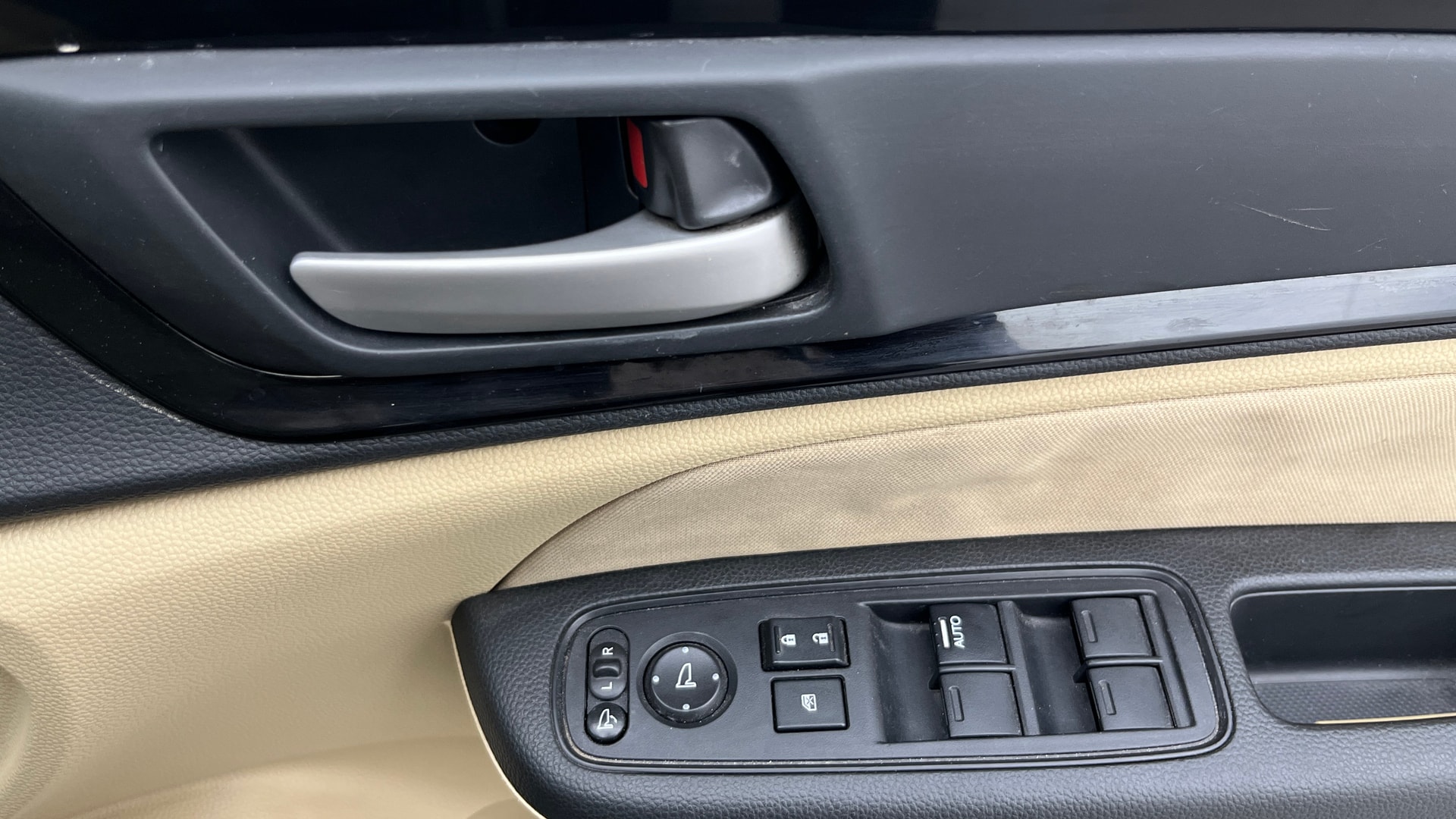 View 2018 Honda Amaze E MT Petrol BS IV Image 33 Used 2018 Honda Amaze E MT Petrol BS IV Image 33