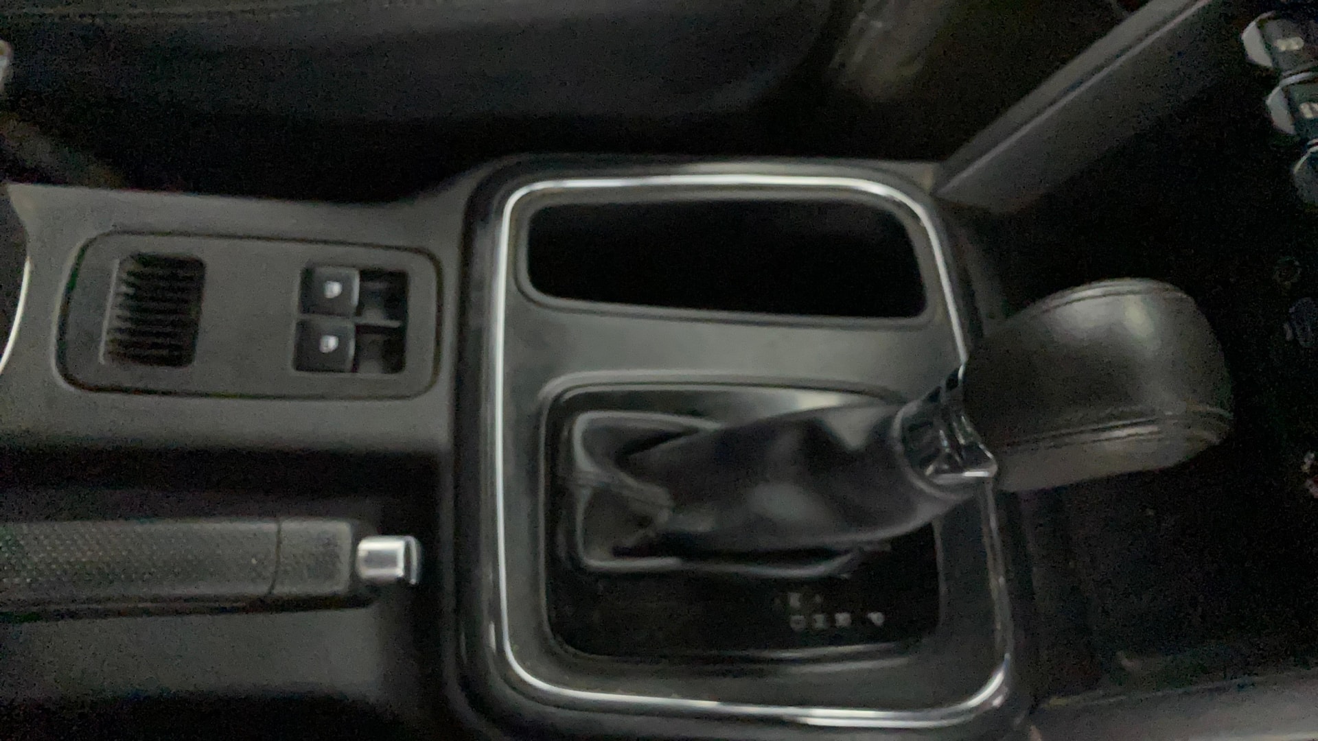 View 2024 Mahindra Thar AX Standard Manual Soft Top 6 Seater Image 39 Used 2024 Mahindra Thar AX Standard Manual Soft Top 6 Seater Image 39