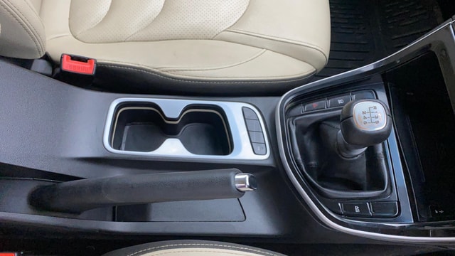 View MG Hector Image 43 Used MG Hector Image 43