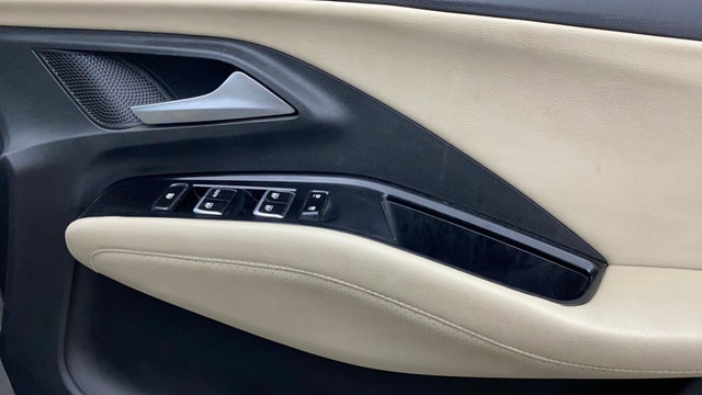 View MG Hector Image 40 Used MG Hector Image 40