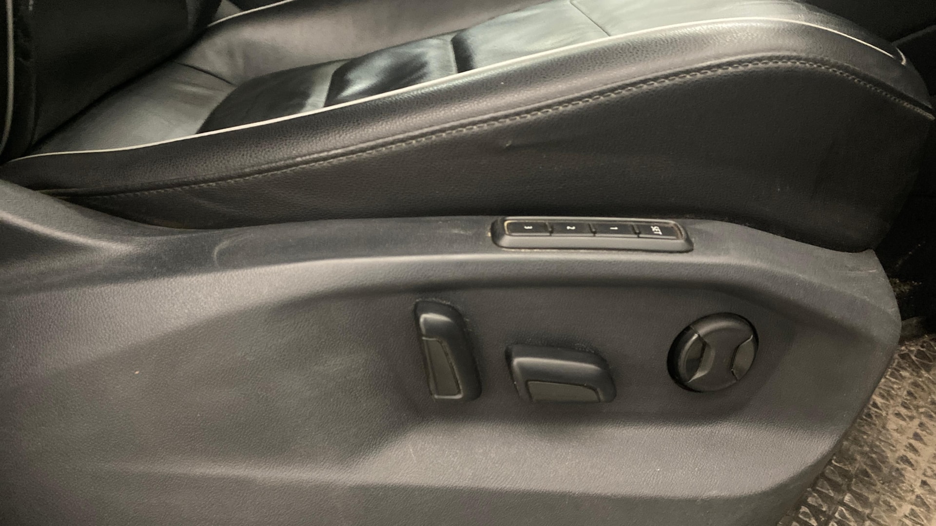 View 2017 Volkswagen Tiguan DSG 4MOTION Comfortline Image 19 Used 2017 Volkswagen Tiguan DSG 4MOTION Comfortline Image 19