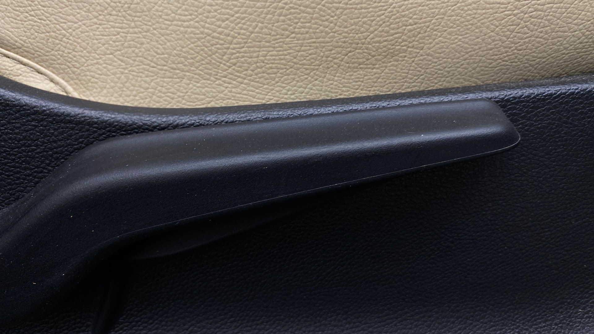 View 2024 Honda City ZX MT Diesel Anniversary Edition Image 19 Used 2024 Honda City ZX MT Diesel Anniversary Edition Image 19