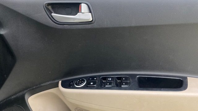View Hyundai Grand i10 Image 32 Used Hyundai Grand i10 Image 32