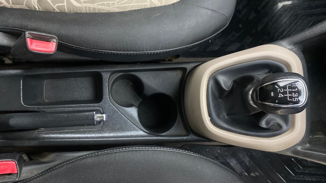 View Hyundai Grand i10 Image 37 Used Hyundai Grand i10 Image 37