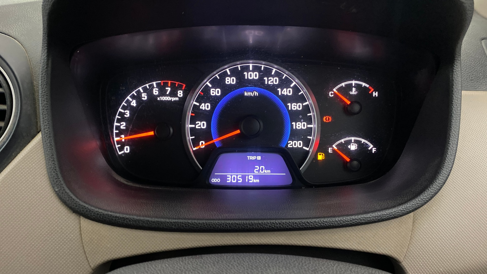 View 2016 Hyundai Grand i10 Sportz 1.2 Kappa Image 33 Used 2016 Hyundai Grand i10 Sportz 1.2 Kappa Image 33