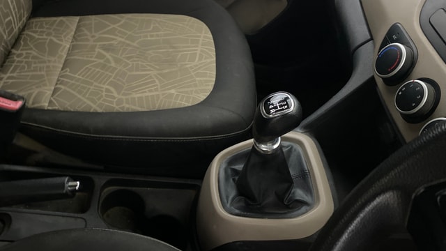 View Hyundai Grand i10 Image 37 Used Hyundai Grand i10 Image 37