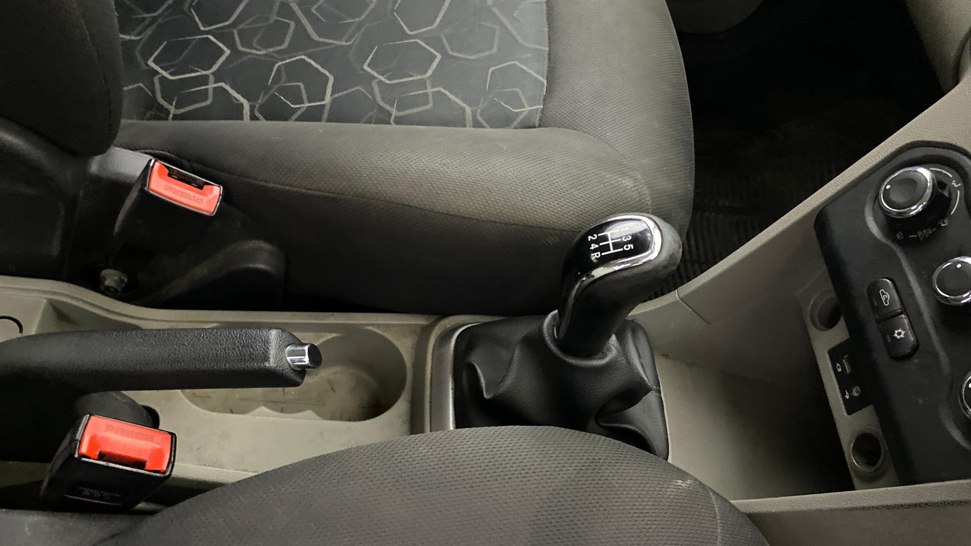 View 2017 Tata Tiago Revotorq XB Image 37 Used 2017 Tata Tiago Revotorq XB Image 37